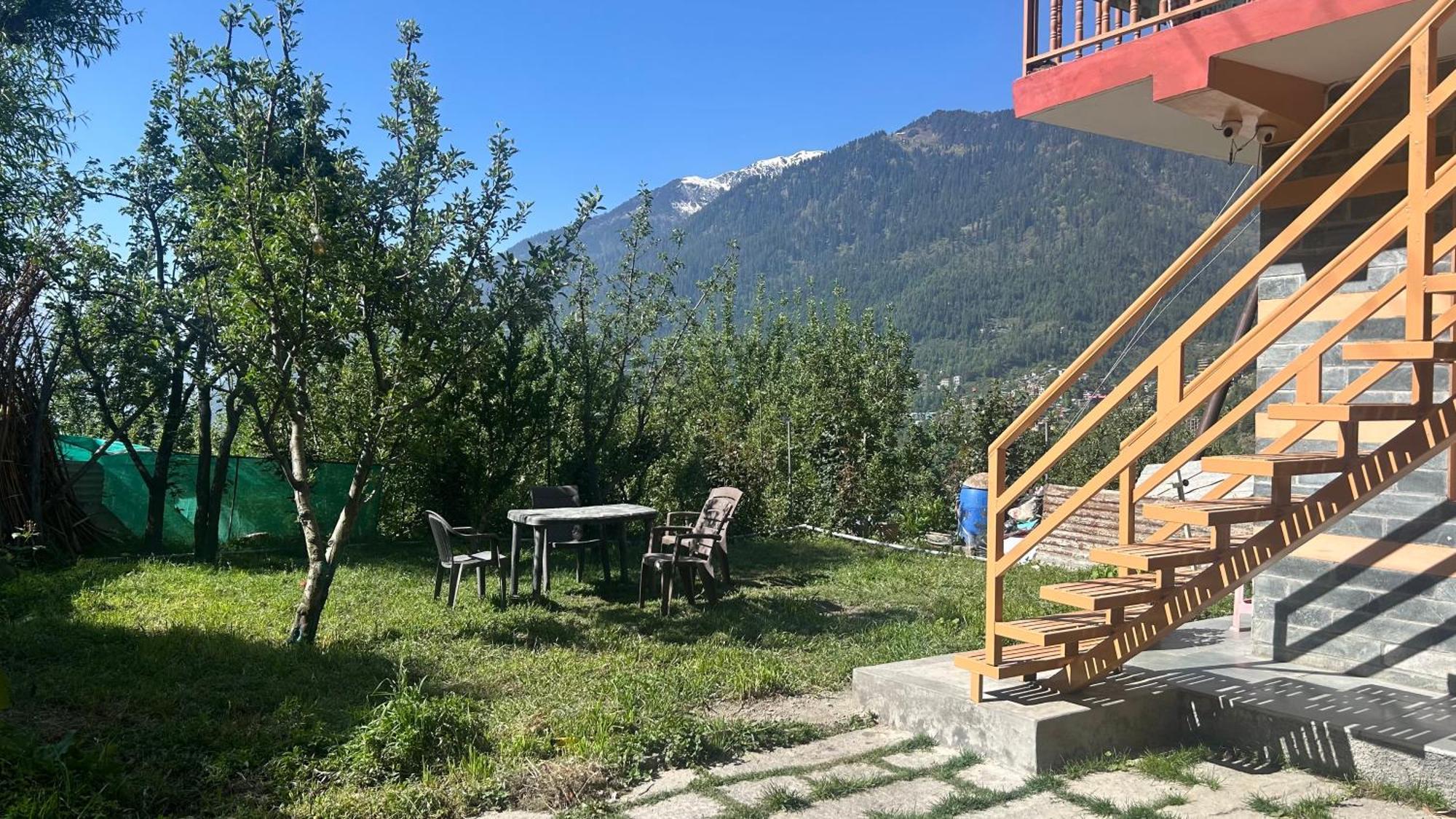 Sunface Homestay Manali  Exterior photo